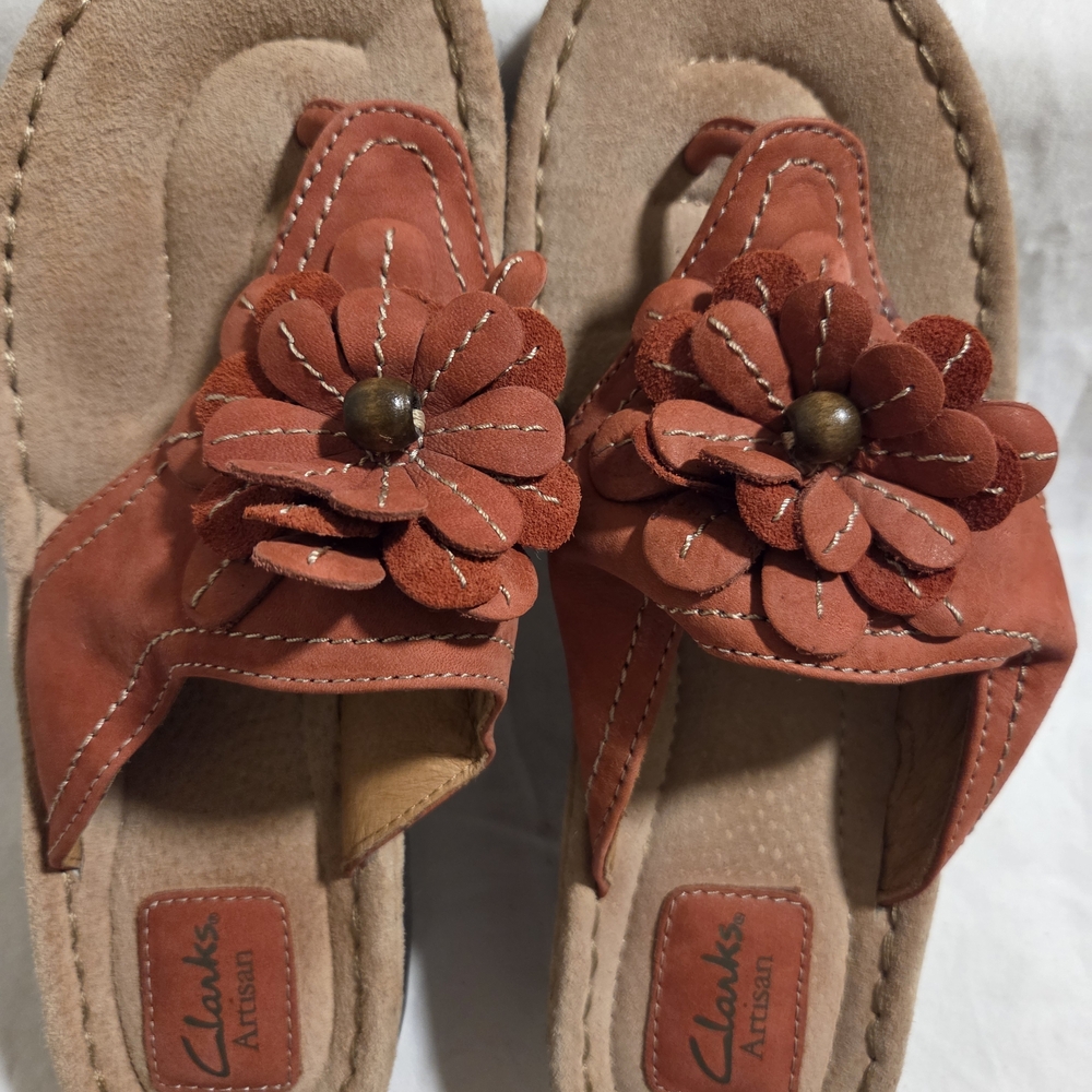 Clarks Artisan Women's Tan Floral Sandals